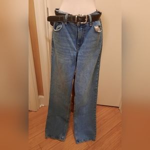 Abercrombie & Fitch Mid Rise Straight Leg Jeans